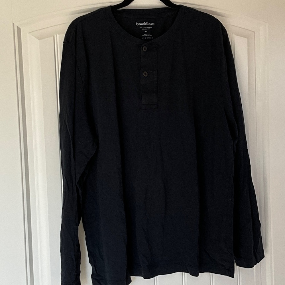 Brooklinen Men's Navy Long Sleeve Henley